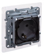 Legrand Etika Алюминий Розетка с/з со шторками с крышкой IP44