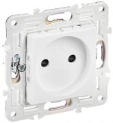 IEK Skandy Белый Розетка б/з со шторками, винтовой зажим