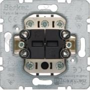 Кнопка 4 НО-контакта
R.1,  R.3,  R.8,  K.1,  K.5,  Q.1,  Q.3,  Q.7,  S.1,  B.3,  B.7,  без фиксации