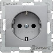 Розетка
B.7,  со шторками,  с заземлением,  одинарная,  безвинтовые клеммы,   цвет - алюминий матовый