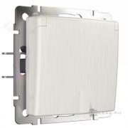 Розетка
Alumax,  Split,  Slab,  Senso,  Baguette,  Acrylic,  Platinum,  Elite,  Snabb,  Stream,  Flock,  Stark,  Fiore,  Favorit,  Diamant,  Aluminium,  Antik,  Metallic,  со шторками,  с крышкой,  с заземлением,  одинарная,  винтовые клеммы,   цвет - пе