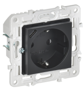 IEK Skandy Черный Розетка с/з+USB тип С 18Вт с быстрой зарядкой, (USB type-C 5V, USB type-A 5V, 3,1 А)