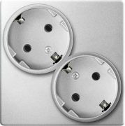 Simon 24 Harmonie Алюминий Розетка 2-ая с/з литая без шторок
